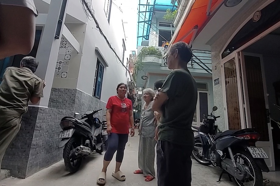 Điều tra vụ người đàn ông nghi bị điện giật trên sân thượng- Ảnh 1.