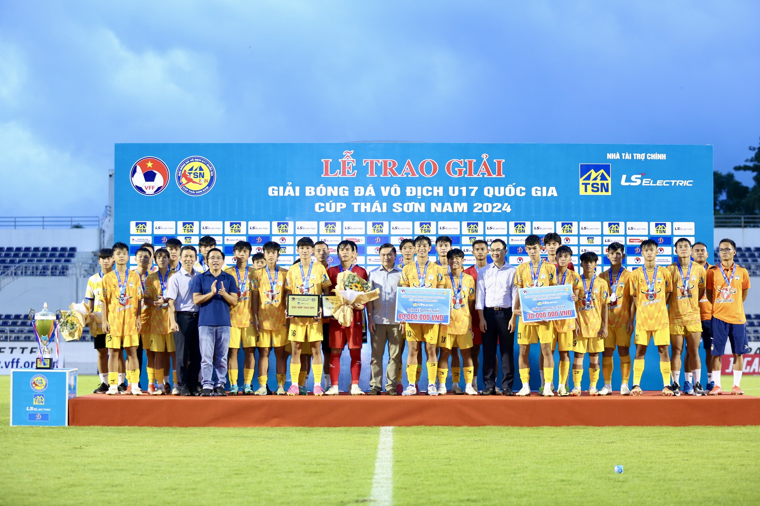 U17 Quốc gia: HAGL gục ng&atilde;, H&agrave; Nội lần đầu ti&ecirc;n v&ocirc; địch- Ảnh 4.
