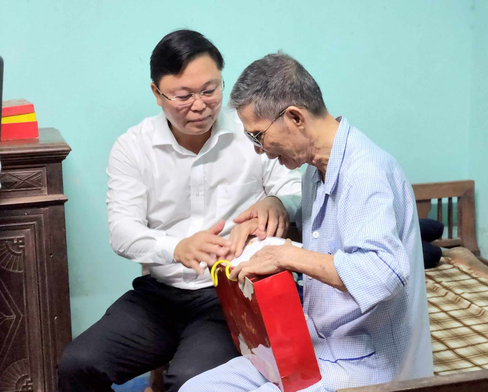 Kỷ niệm 120 năm ng&agrave;y sinh Mẹ Thứ - người c&oacute; 9 con trai l&agrave; liệt sĩ- Ảnh 8.