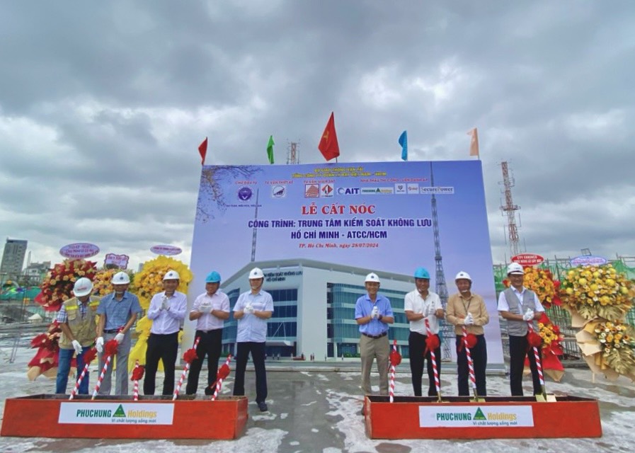 Trung tâm Kiểm soát không lưu Hồ Chí Minh vượt tiến độ- Ảnh 1.