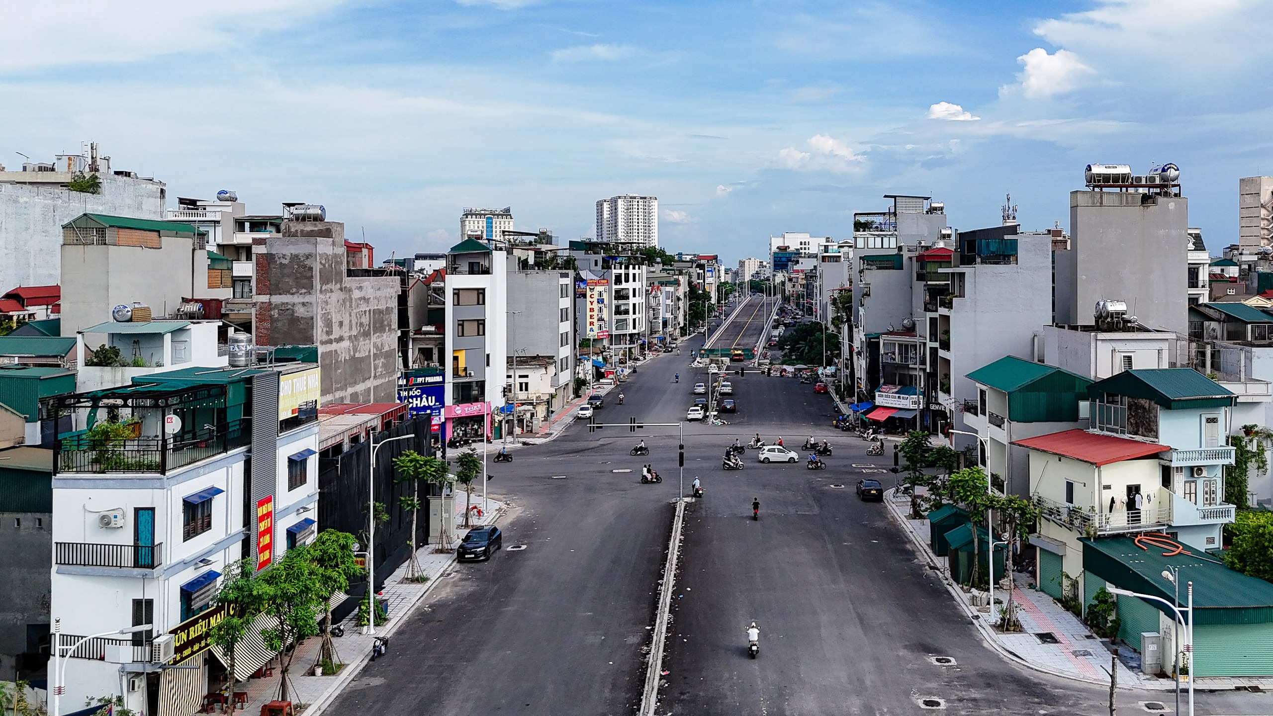 VIDEO: Cận cảnh đoạn đường 1,5 km đầu tư hơn 1.200 tỉ đồng l&agrave;m m&atilde;i kh&ocirc;ng xong- Ảnh 13.