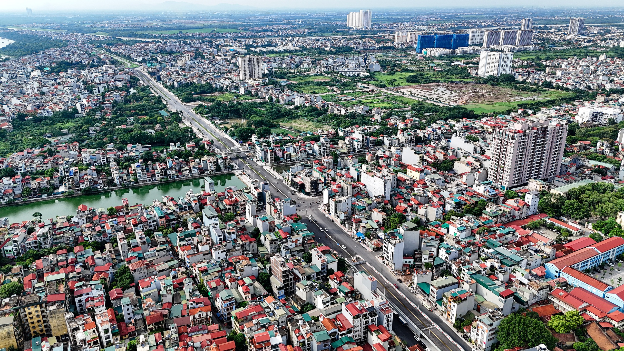 VIDEO: Cận cảnh đoạn đường 1,5 km đầu tư hơn 1.200 tỉ đồng l&agrave;m m&atilde;i kh&ocirc;ng xong- Ảnh 14.