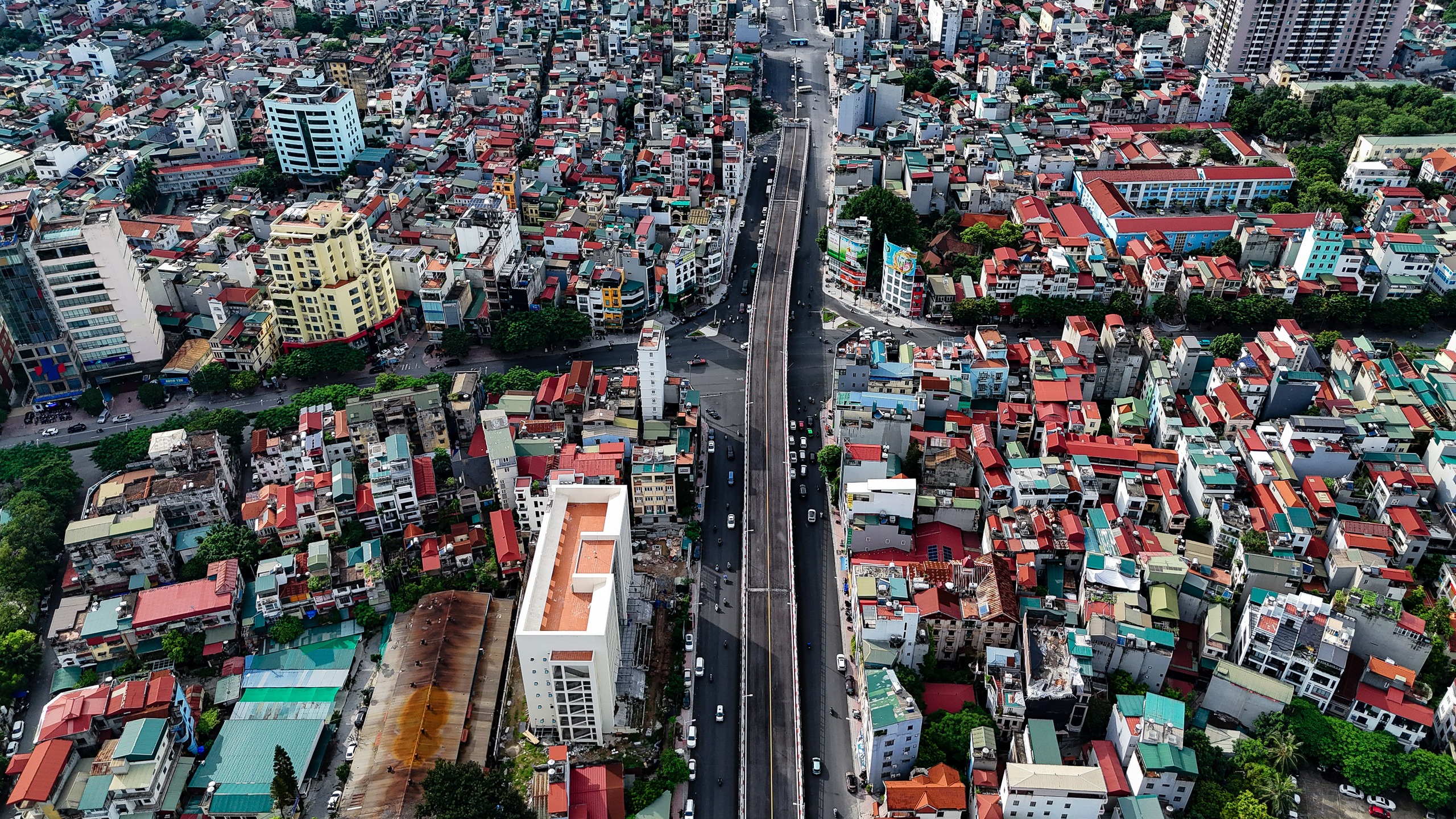 VIDEO: Cận cảnh đoạn đường 1,5 km đầu tư hơn 1.200 tỉ đồng l&agrave;m m&atilde;i kh&ocirc;ng xong- Ảnh 4.