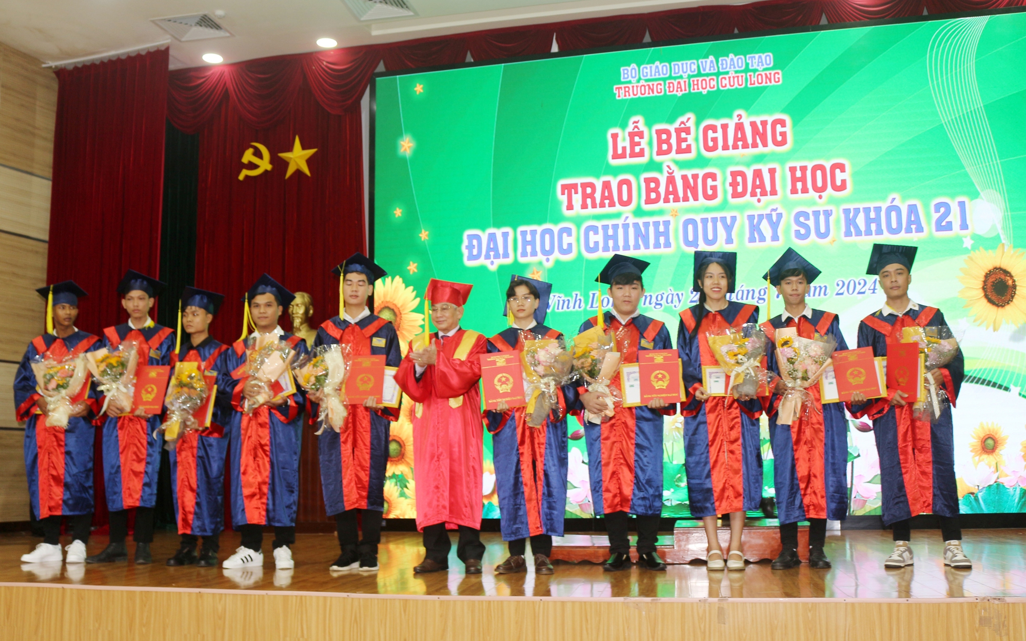 124 tân kỹ sư của Trường ĐH Cửu Long nhận tin vui