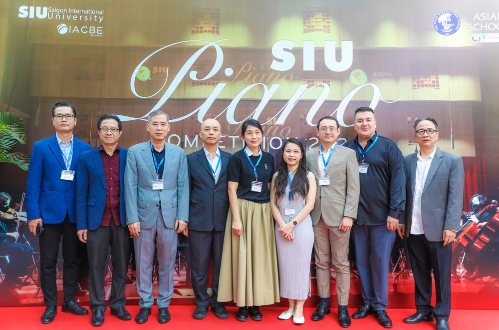 Công bố vòng bán kết và chung kết cuộc thi Piano SIU 2024- Ảnh 1.