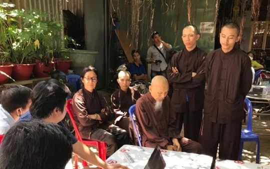 1 bị can ở “Tịnh thất Bồng Lai” đã chết thì vụ án sẽ giải quyết ra sao?