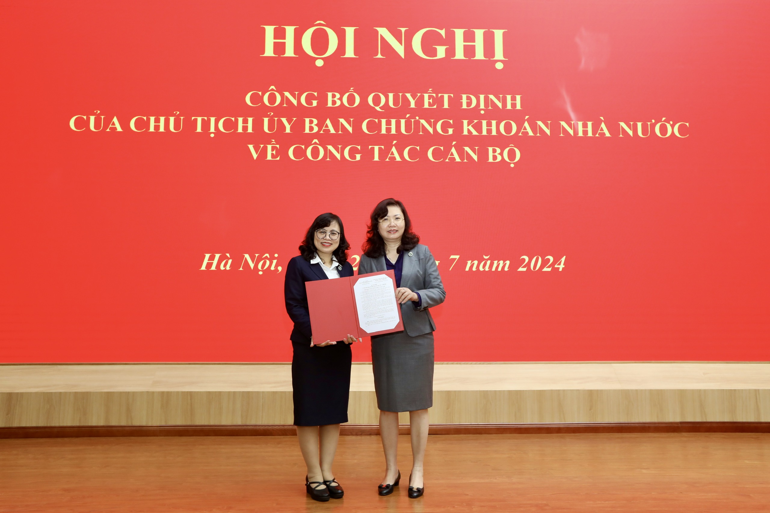 Ủy ban Chứng kho&aacute;n Nh&agrave; nước bổ nhiệm loạt l&atilde;nh đạo mới- Ảnh 1.