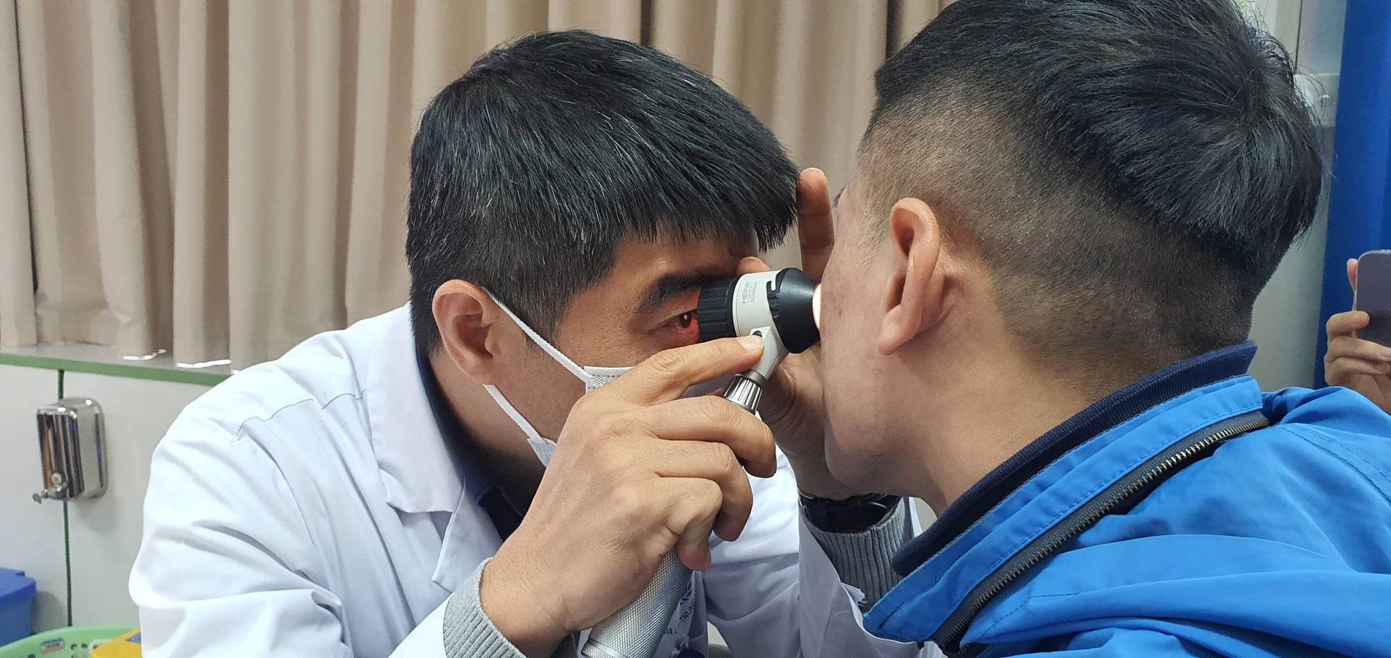 Bi hài phẫu thuật sửa tướng đổi vận- Ảnh 1.