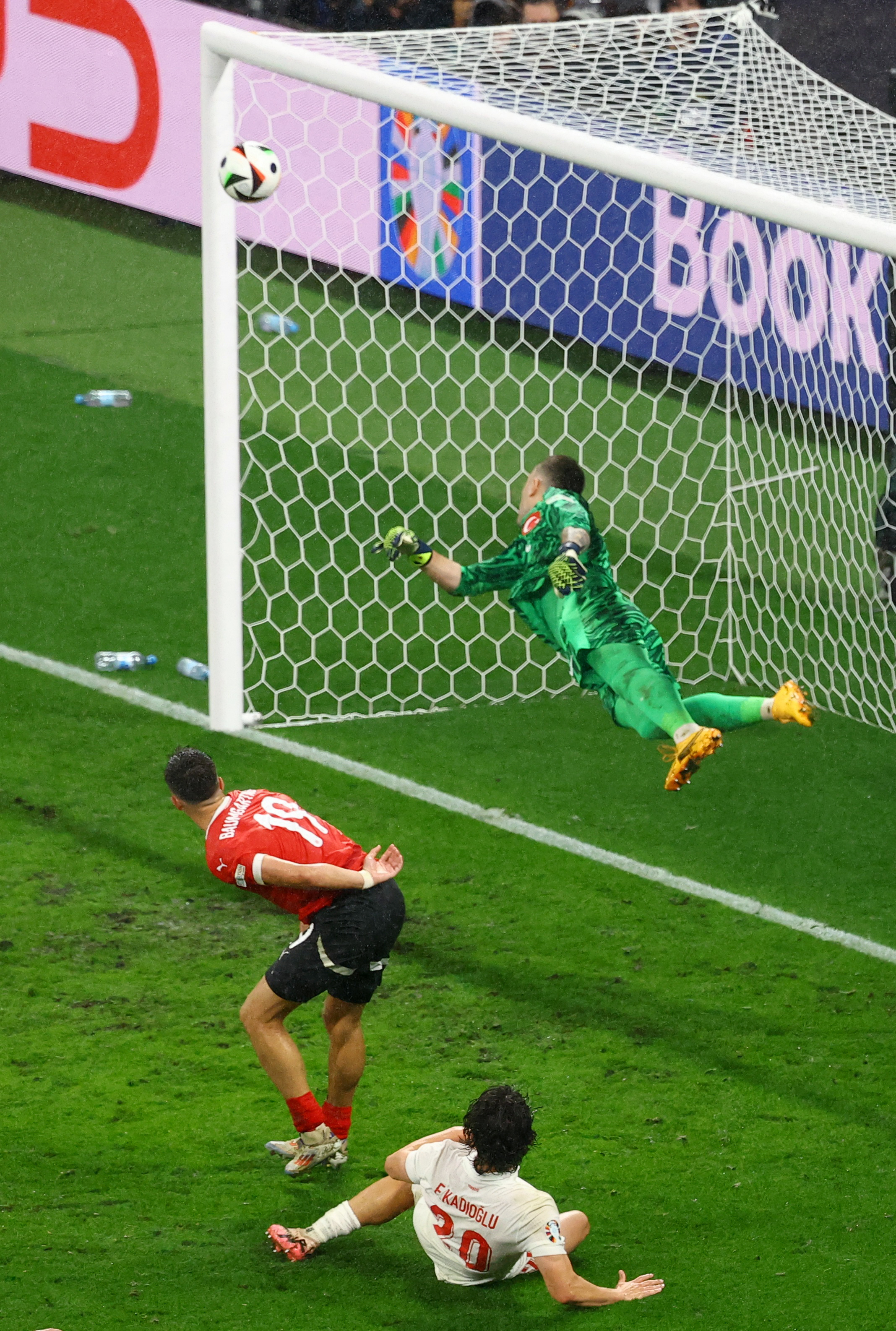 Euro 2024: Những kỷ lục đ&aacute;ng ch&uacute; &yacute; sau trận Thổ Nhĩ Kỳ thắng &Aacute;o- Ảnh 6.