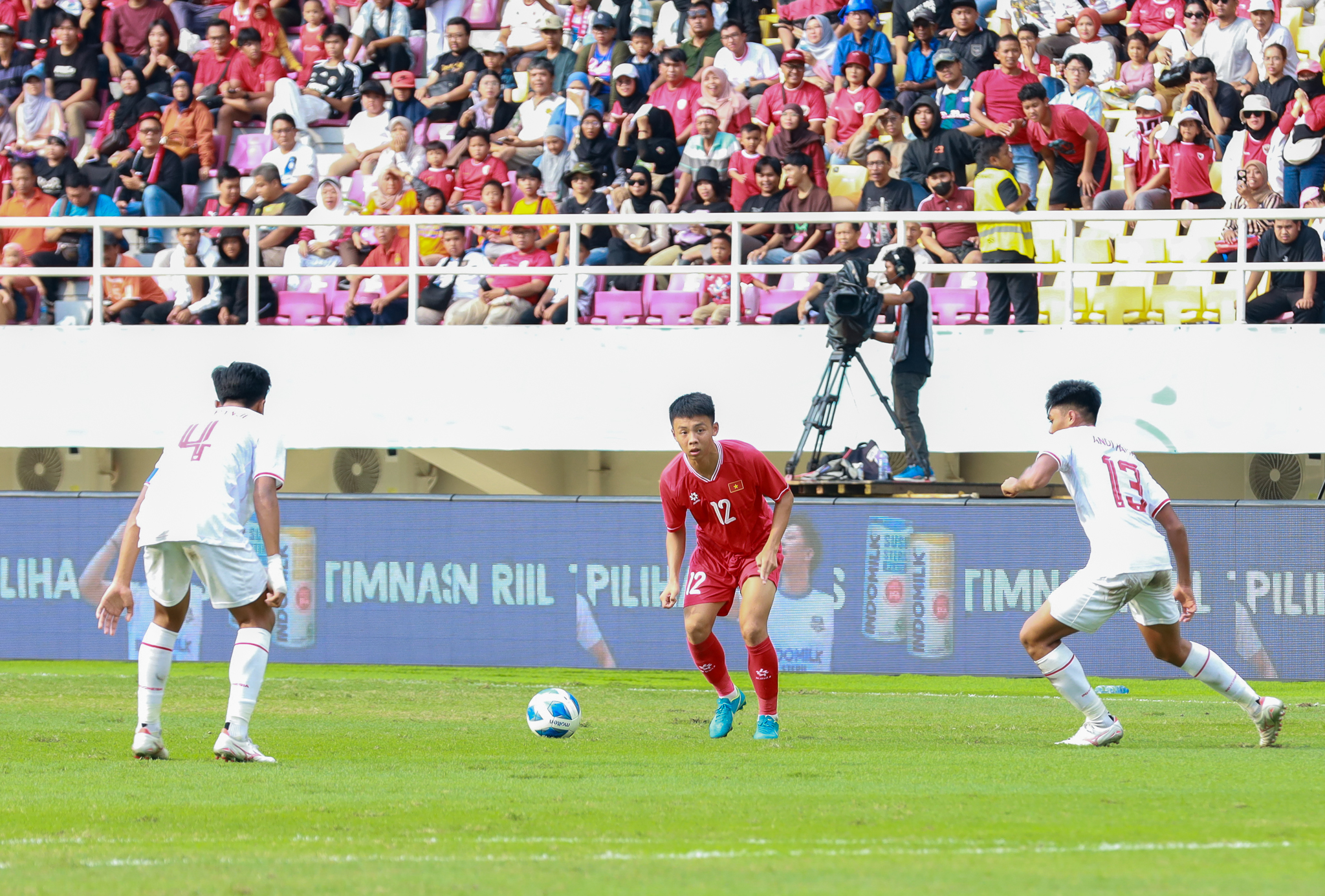 Thua thiệt lực lượng, U16 Việt Nam thất bại trước chủ nhà Indonesia- Ảnh 1.