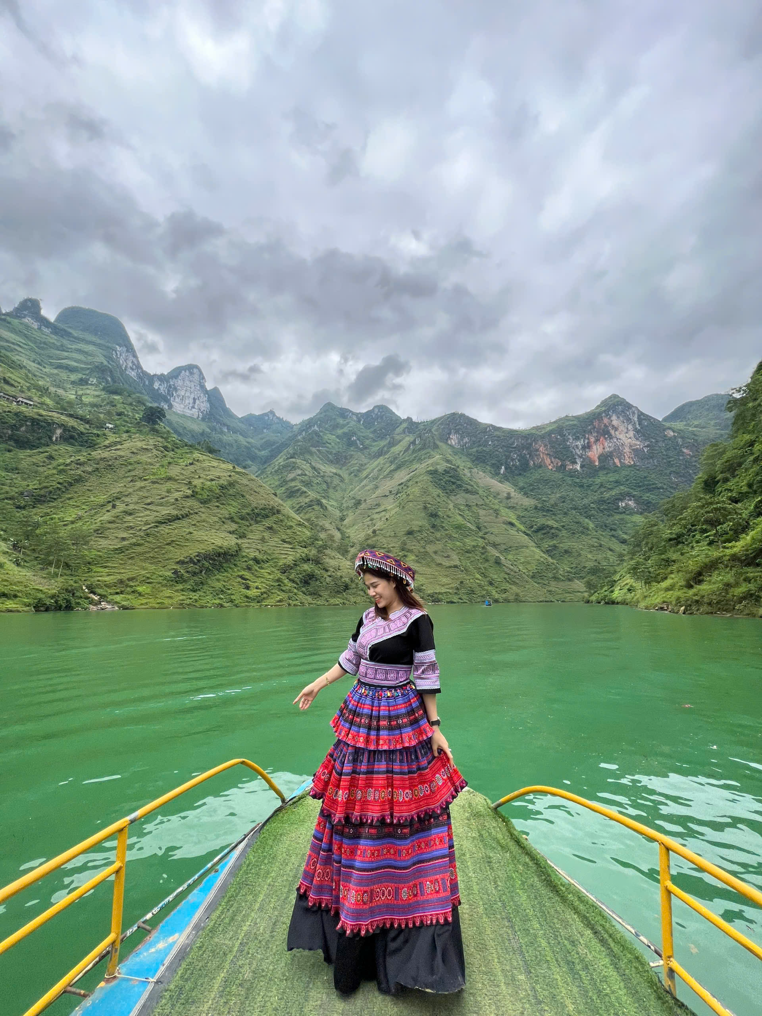 Travel blogger L&ecirc; Thanh Ngọc chia sẻ những khoảnh khắc "đốn tim" người xem- Ảnh 4.