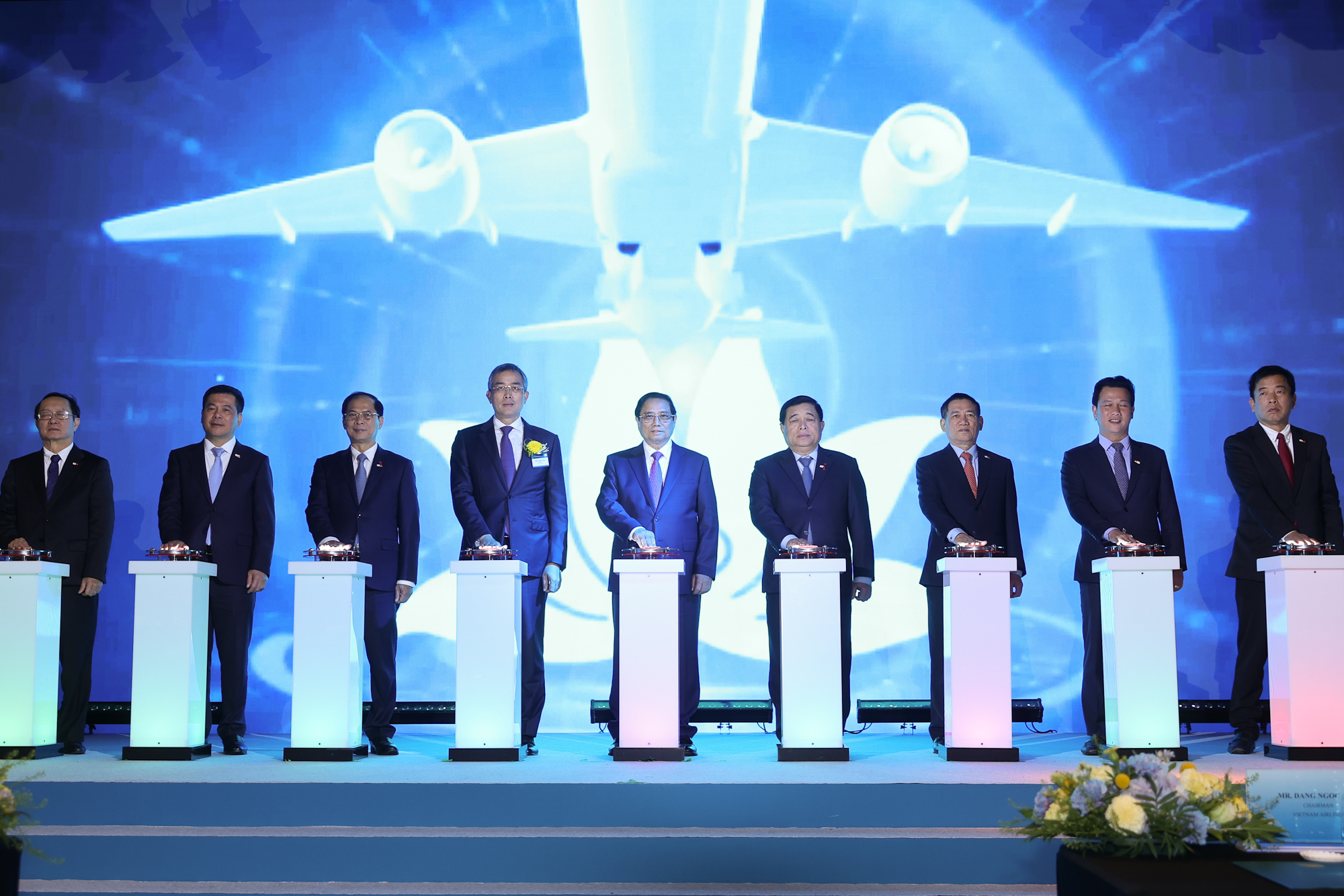 Thủ tướng: Vietnam Airlines cần ph&aacute;t huy hơn nữa vai tr&ograve; cầu nối Việt Nam - H&agrave;n Quốc- Ảnh 1.