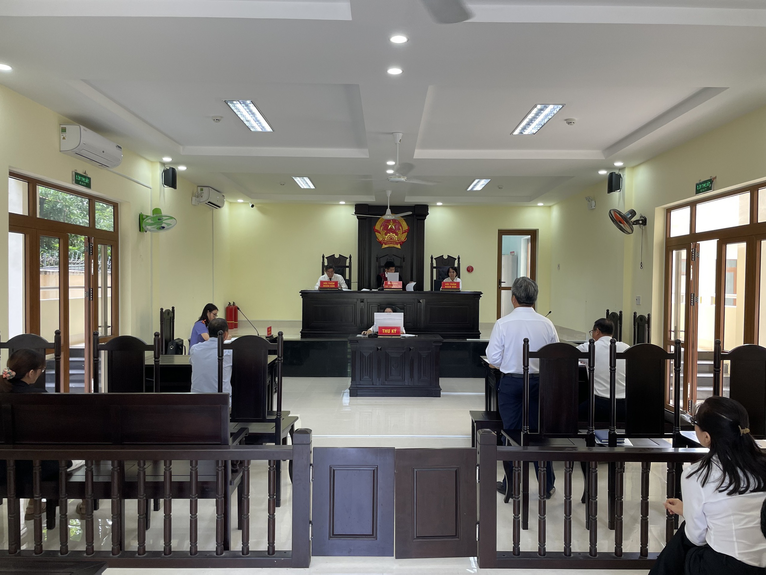 Sacombank thua kiện, buộc trả lại số tiền "khủng" cho kh&aacute;ch h&agrave;ng - Ảnh 2.