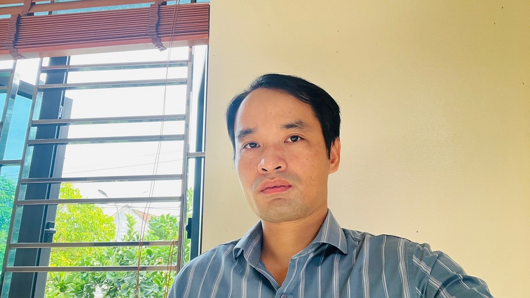 Anh B&ugrave;i Ngọc Chiến đ&atilde; trở th&agrave;nh kh&aacute;ch h&agrave;ng may mắn nhất của chương tr&igrave;nh "X&eacute; nh&atilde;n Tr&agrave; Dr Thanh, 1 lần tr&uacute;ng x9 lần qu&agrave;" tới thời điểm hiện nay khi tr&uacute;ng Giải Nhất với set 9 thiết bị gia dụng gi&uacute;p thanh lọc kh&ocirc;ng gian sống trị gi&aacute; 46 triệu đồng