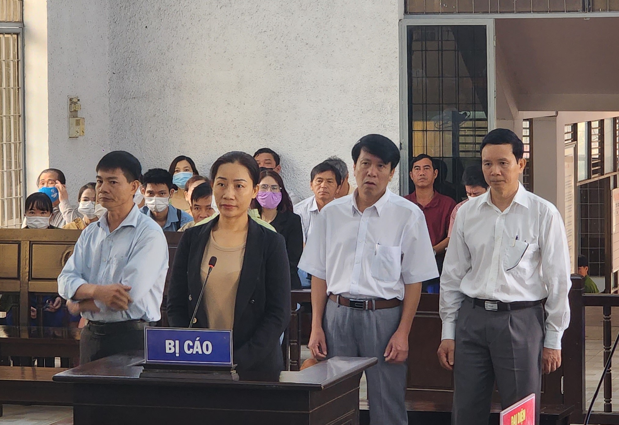 Cựu Giám đốc CDC Đắk Lắk: "Bị cáo không nhận tiền của Công ty Việt Á"- Ảnh 1.