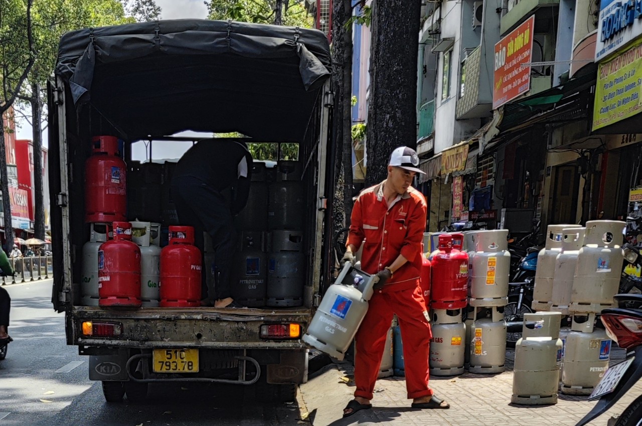 Gi&aacute; gas "quay đầu" tăng sau 4 th&aacute;ng- Ảnh 1.