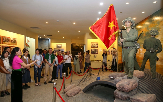 C&ocirc;ng t&aacute;c tuy&ecirc;n gi&aacute;o trước đ&ograve;i hỏi đổi mới
