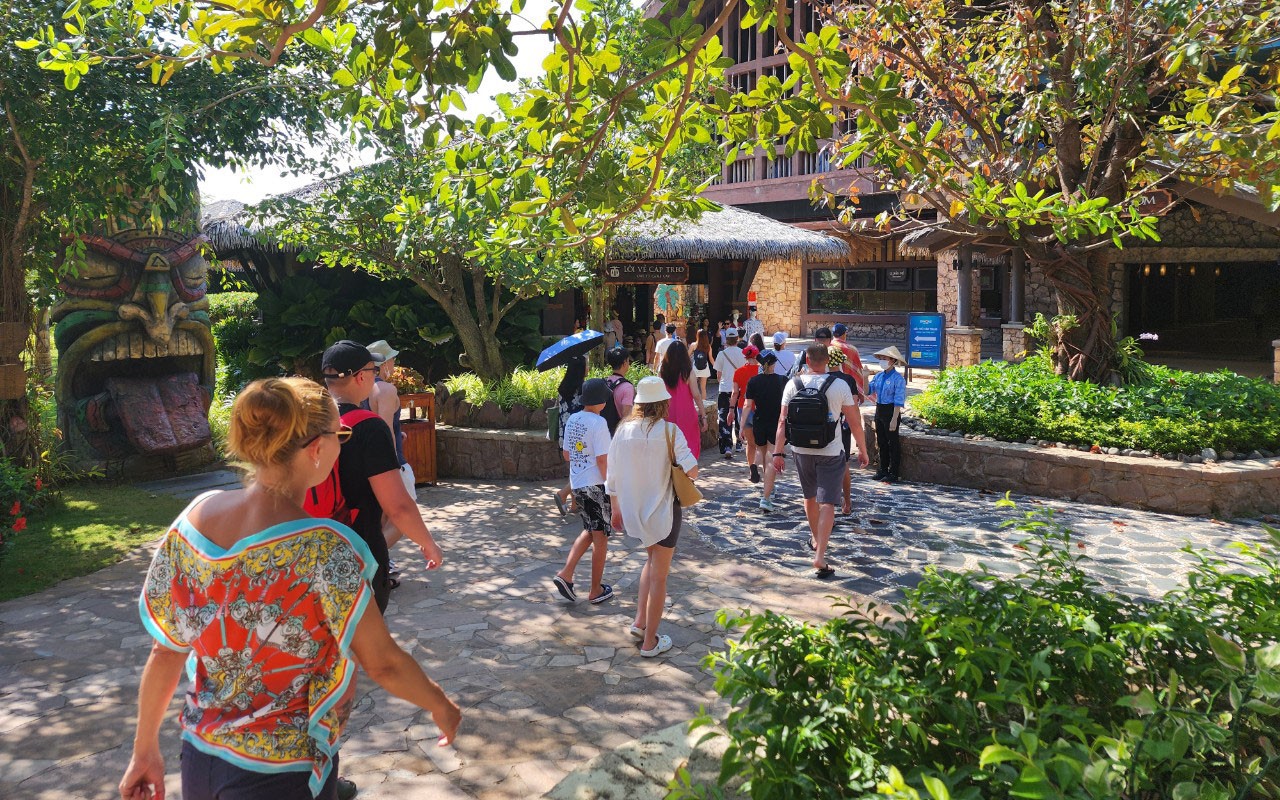 Du lịch Phú Quốc đang loay hoay