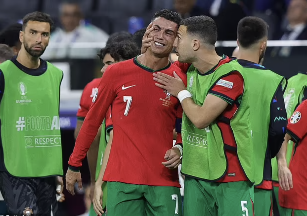 Euro 2024: Ronaldo bị điều tra tội