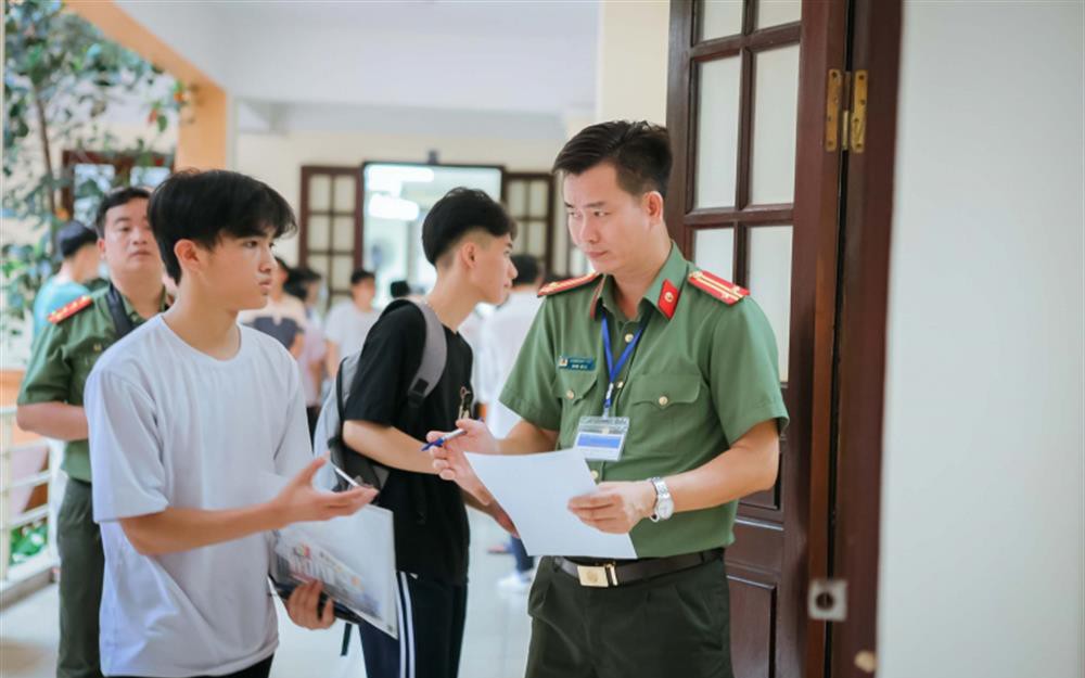Gần 18.000 thí sinh tham gia kỳ thi đánh giá của Bộ Công an
