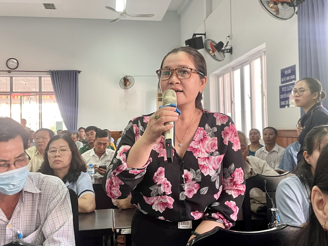 Cử tri Nguyễn Thị Soi đề xuất x&acirc;y th&ecirc;m trường THPT tr&ecirc;n địa b&agrave;n huyện H&oacute;c M&ocirc;n, TP HCM