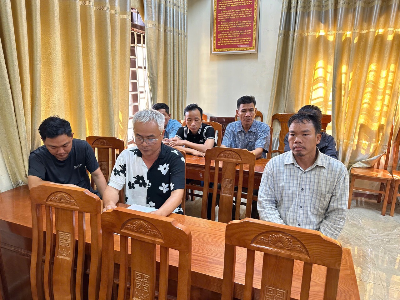 Thủ đoạn của kẻ cầm đầu đường dây cá độ bóng đá trên 30 tỉ đồng- Ảnh 1.