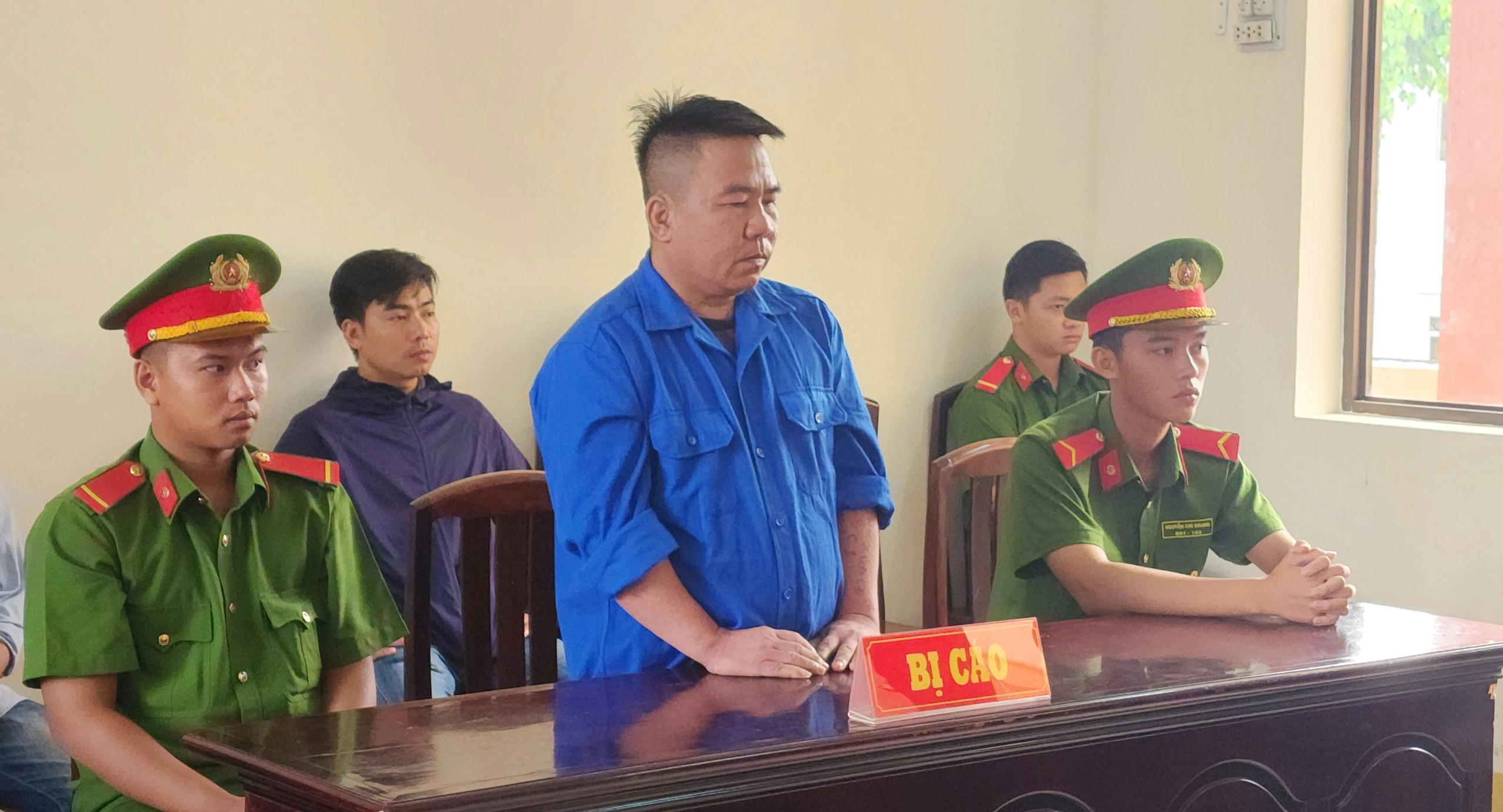 B&eacute; g&aacute;i 12 tuổi bị nam thanh ni&ecirc;n s&aacute;t hại v&igrave; ghen- Ảnh 2.