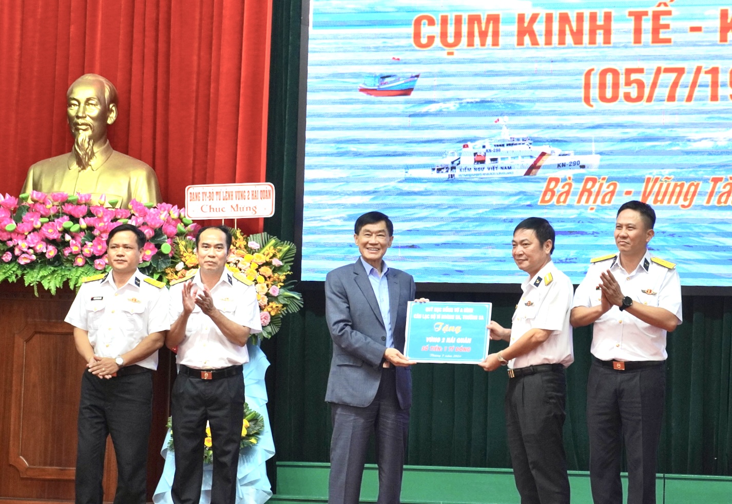 Hi&ecirc;n ngang 35 năm Nh&agrave; gi&agrave;n DK1- Ảnh 4.