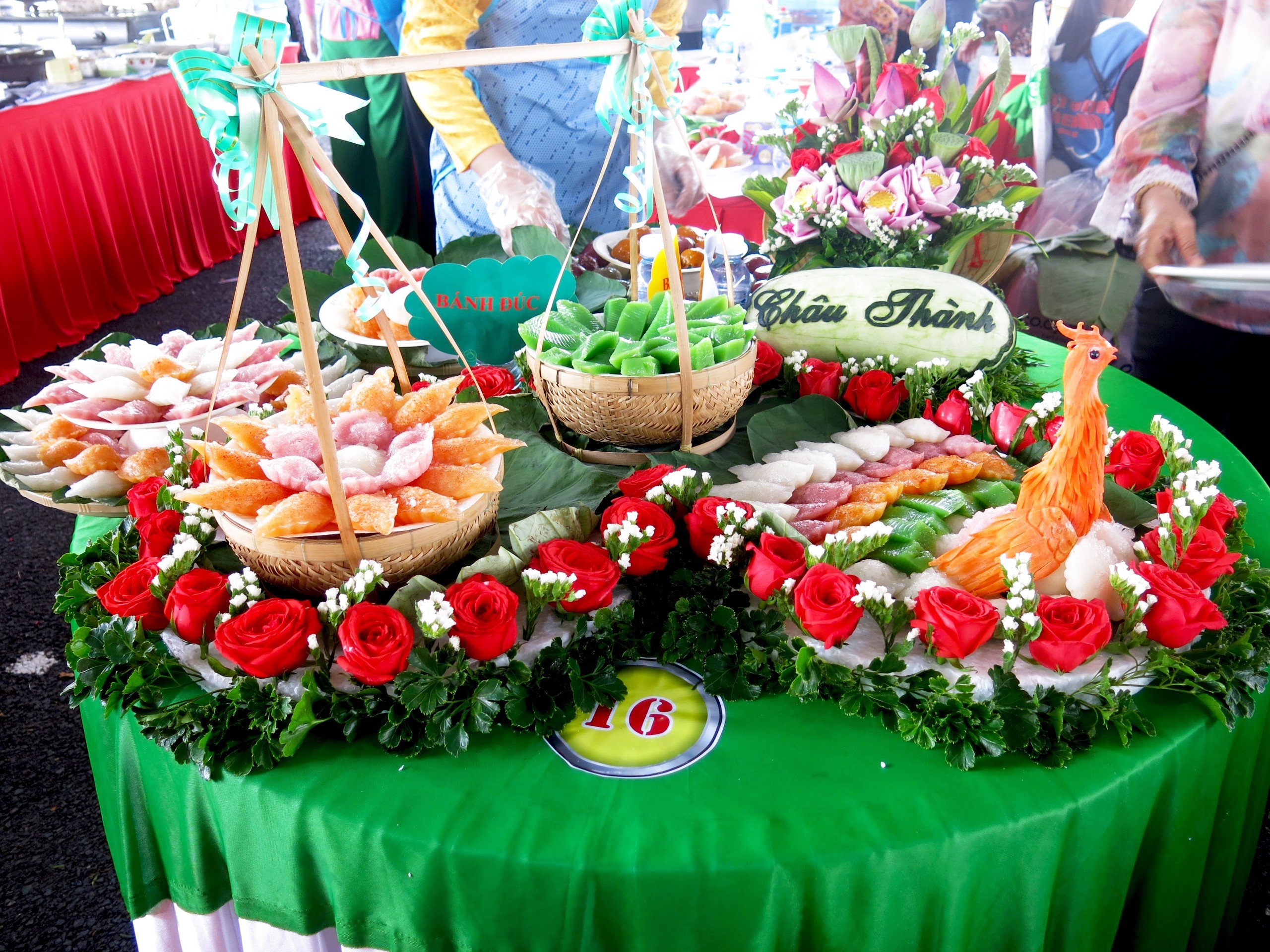 H&agrave;ng trăm loại b&aacute;nh d&acirc;n gian khiến người xem muốn thưởng thức ngay- Ảnh 9.