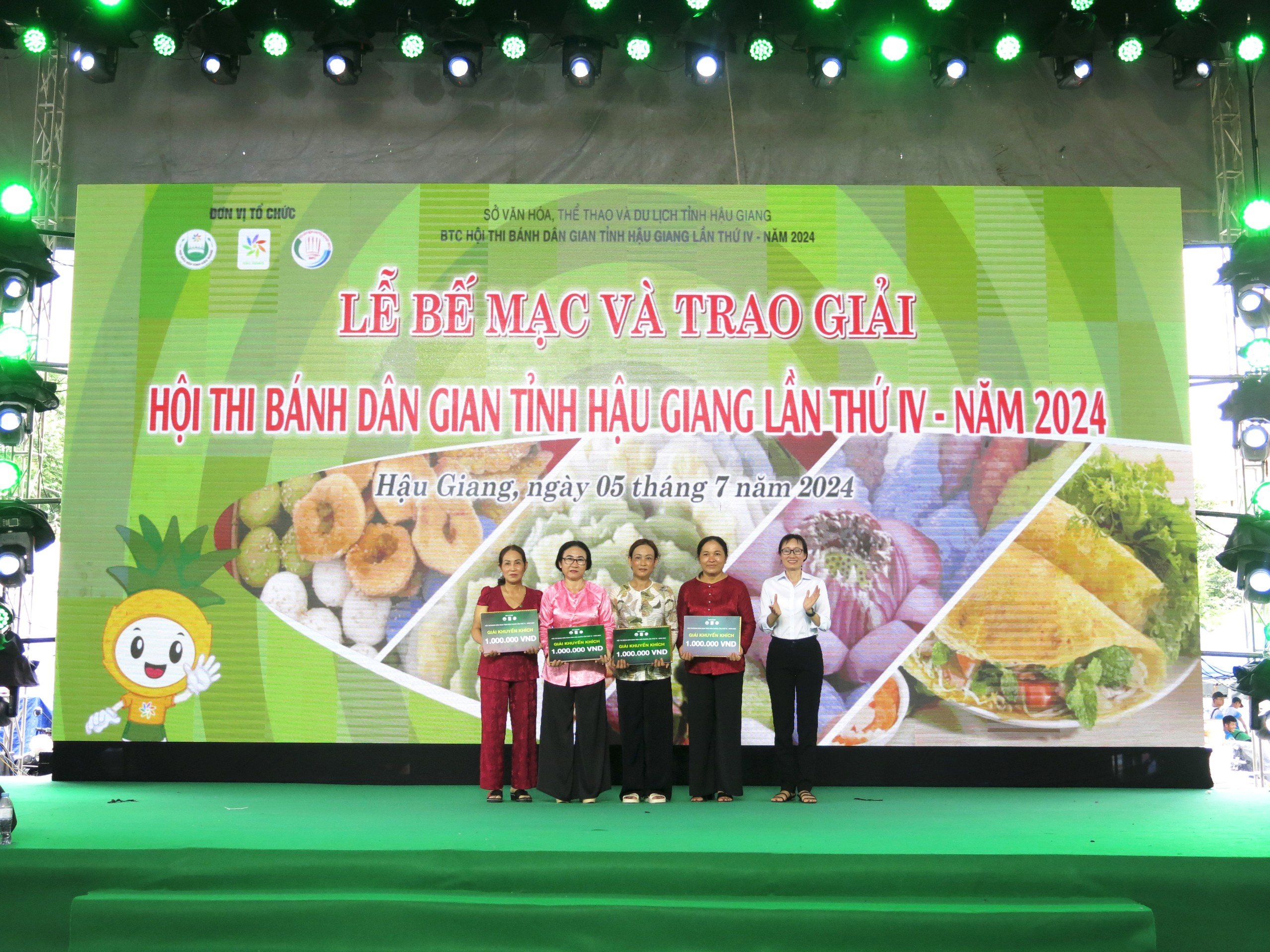 H&agrave;ng trăm loại b&aacute;nh d&acirc;n gian khiến người xem muốn thưởng thức ngay- Ảnh 16.