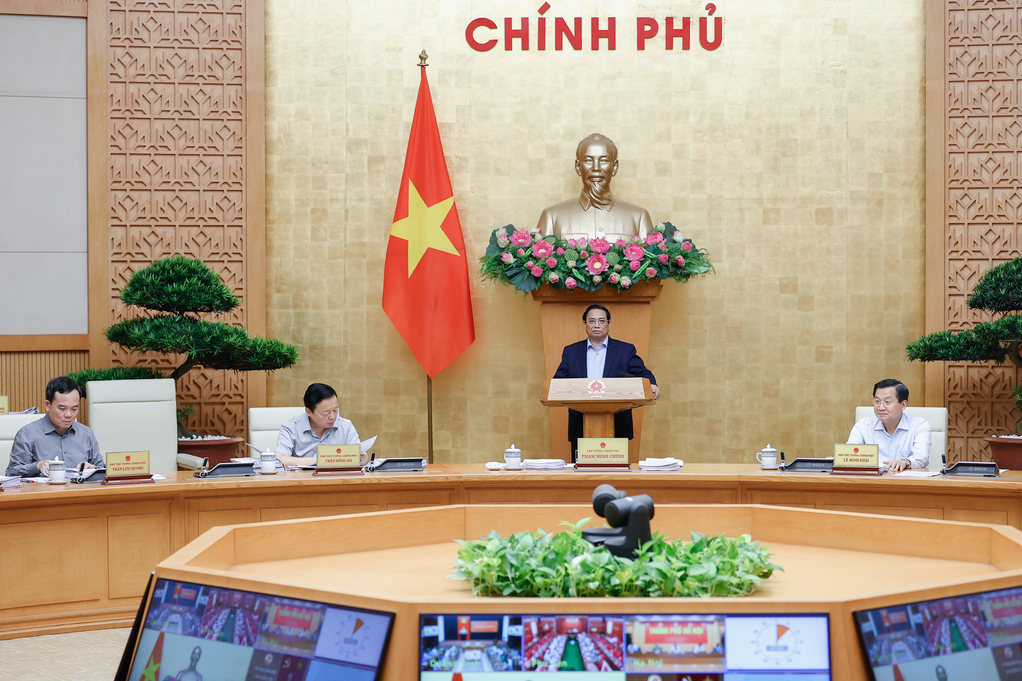 Thủ tướng Phạm Minh Chính chủ trì phiên họp Chính phủ thường kỳ tháng 6-2024Ảnh: Nhật Bắc