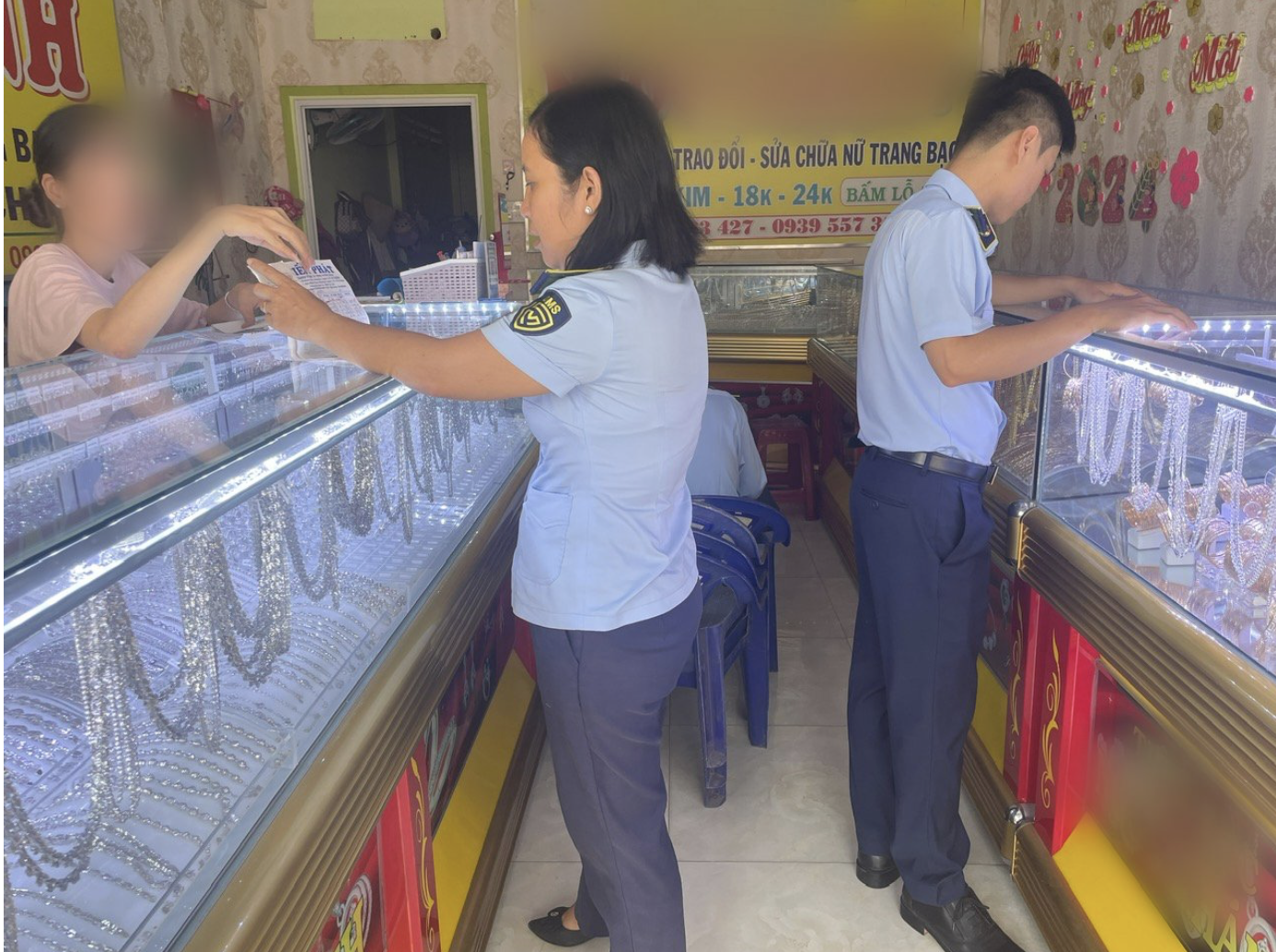 Xử phạt nhiều tiệm v&agrave;ng ở Cần Thơ v&agrave; Long An- Ảnh 1.