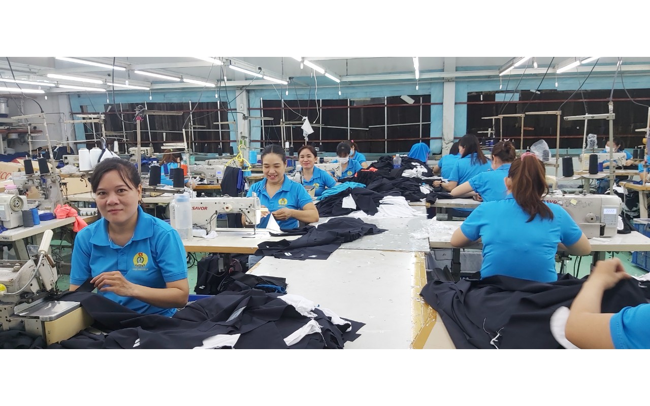 Tăng lương, giữ quy định về rút BHXH một lần, doanh nghiệp đỡ lo mất lao động