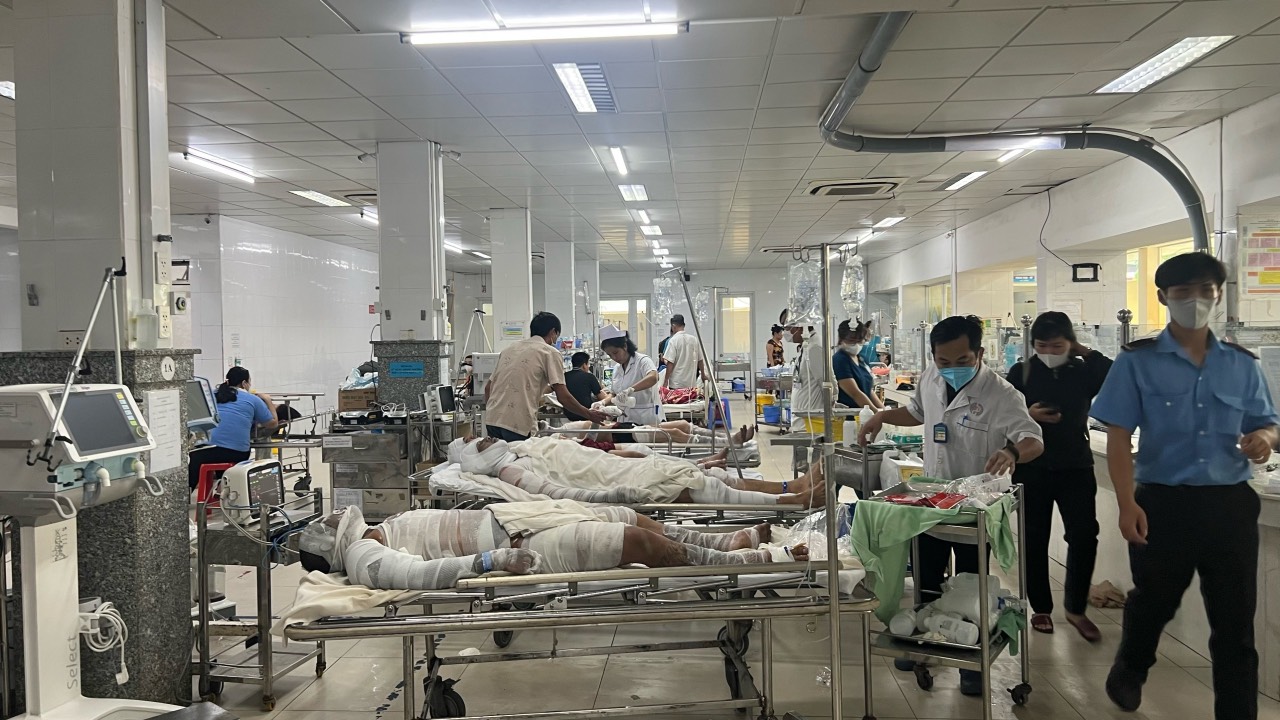 Tình hình sức khoẻ 9 công nhân bị bỏng trong vụ nổ công ty gỗ ở Bình Dương- Ảnh 1.