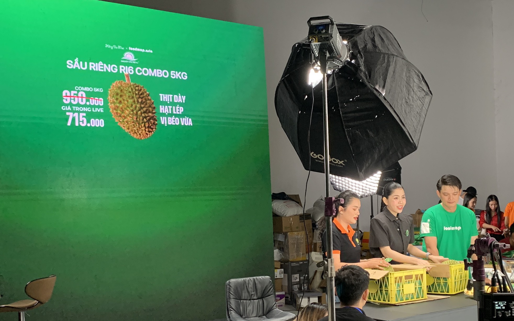 Bán 12 tấn sầu riêng trong 5 phút livestream ngày 7-7