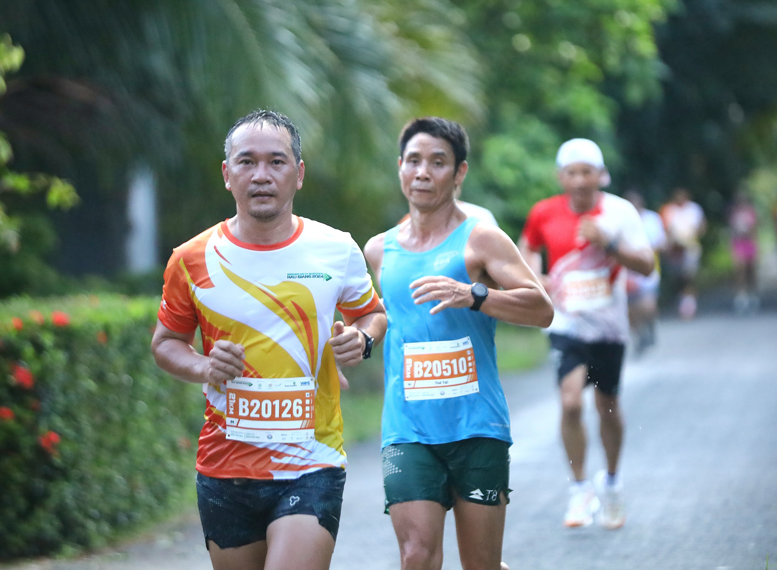 Những h&igrave;nh ảnh vui nhộn tại giải marathon quy m&ocirc; lớn nhất ĐBSCL- Ảnh 16.