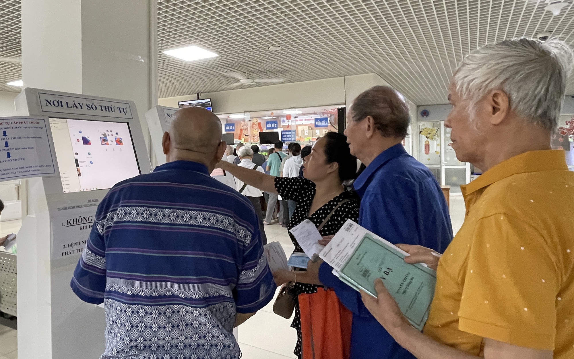 Quét mã QR thanh toán viện phí
