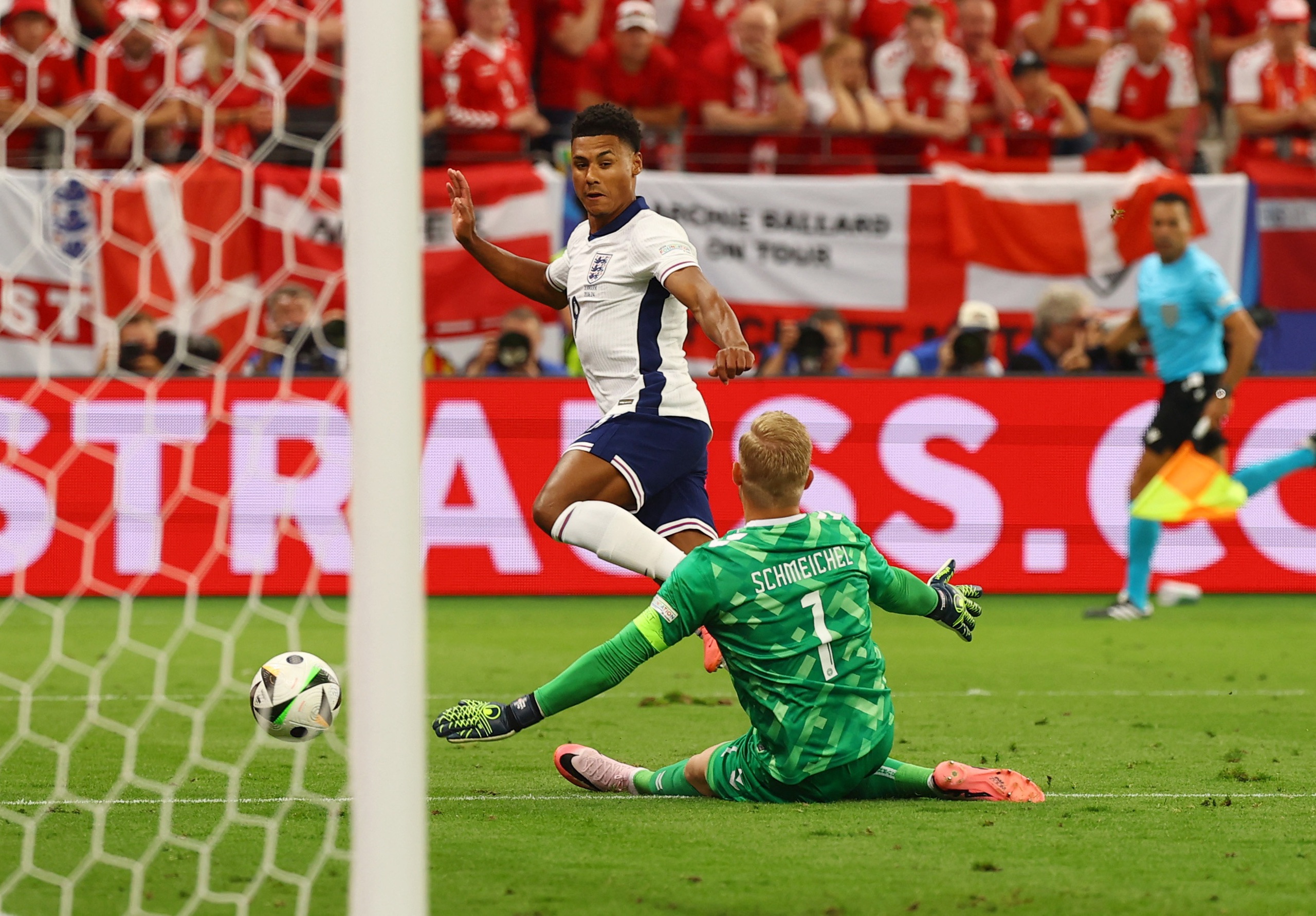 Euro 2024: Tranh c&atilde;i khi Harry Kane được v&iacute; l&agrave;
"Ronaldo của nước Anh"?- Ảnh 8.