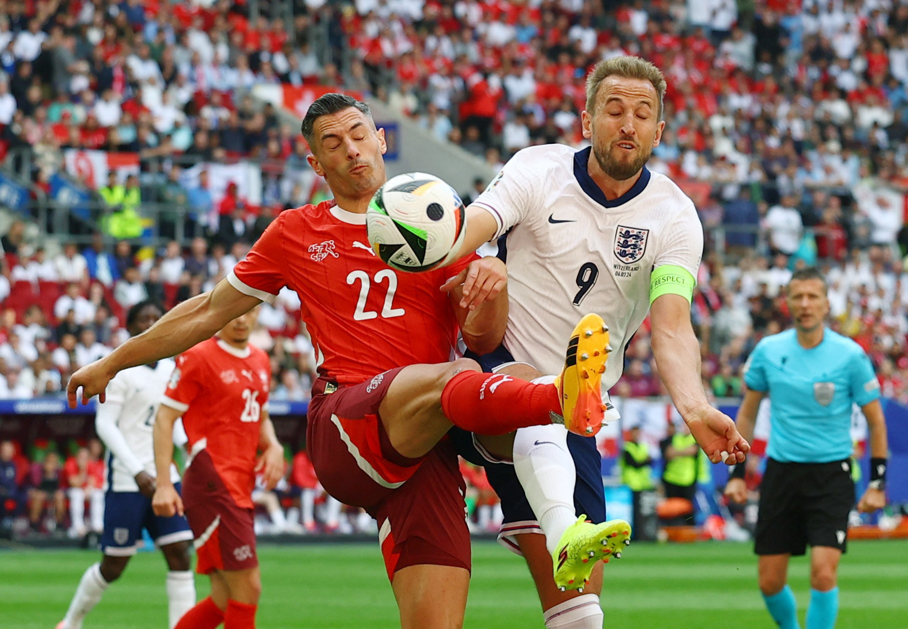 Euro 2024: Tranh c&atilde;i khi Harry Kane được v&iacute; l&agrave;
"Ronaldo của nước Anh"?- Ảnh 4.
