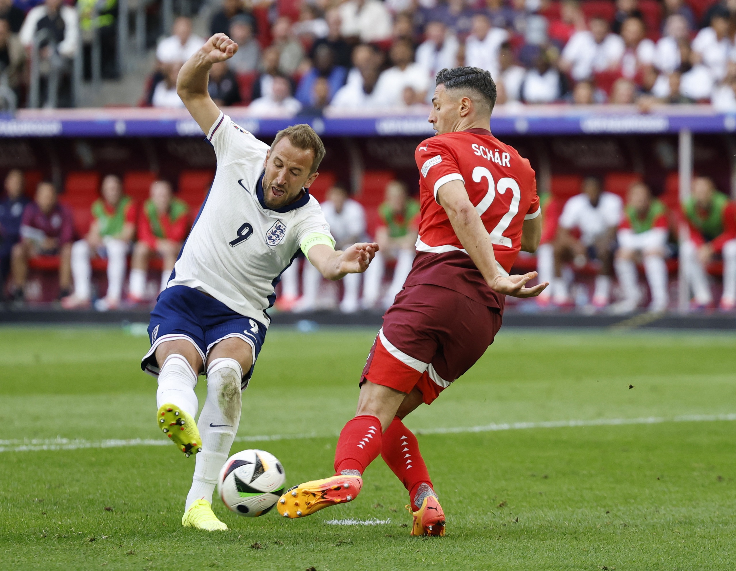 Euro 2024: Tranh c&atilde;i khi Harry Kane được v&iacute; l&agrave;
"Ronaldo của nước Anh"?- Ảnh 5.
