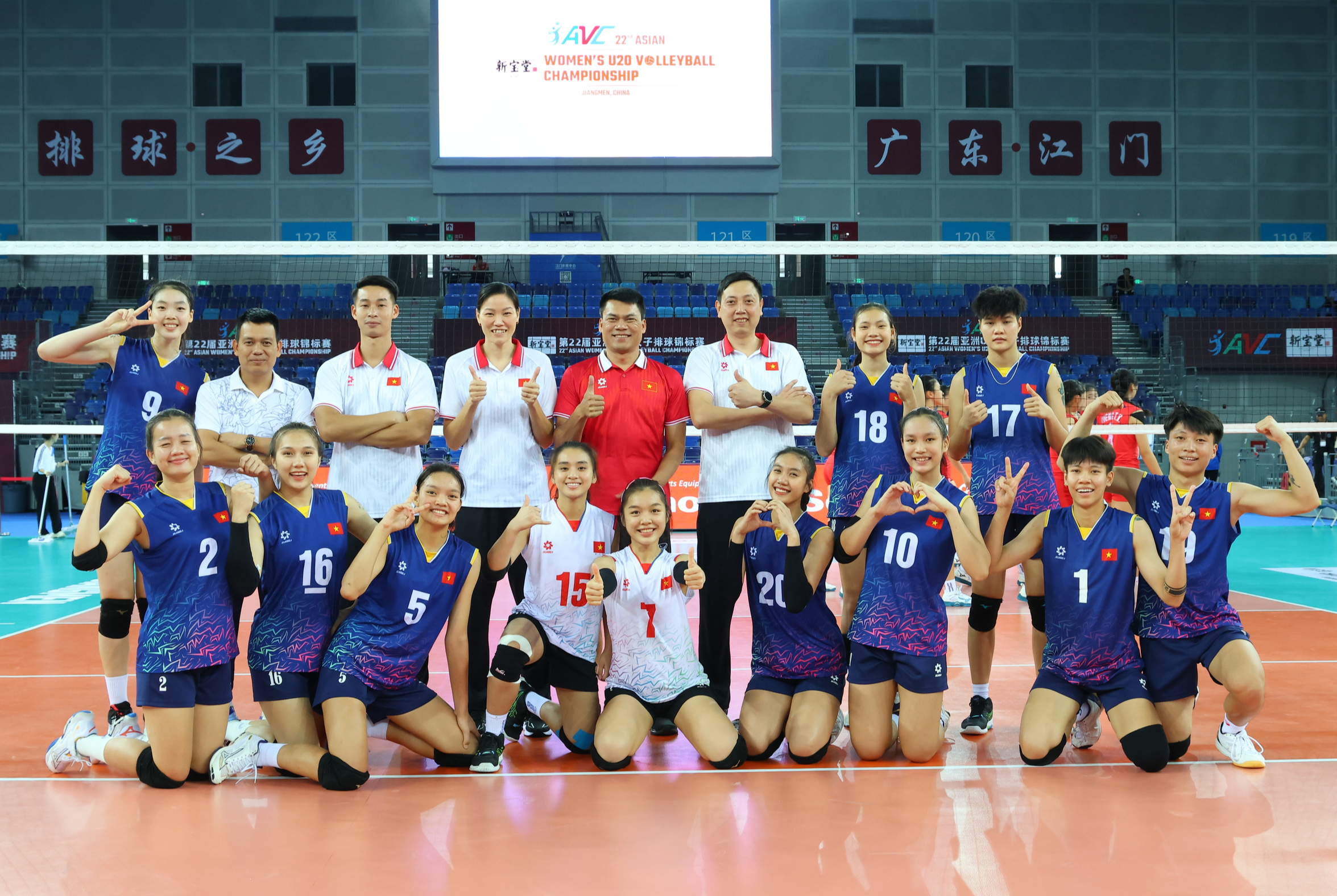 Tuyển U20 Việt Nam gi&agrave;nh quyền tham dự Giải v&ocirc; địch b&oacute;ng chuyền U21 nữ thế giới 2025- Ảnh 7.