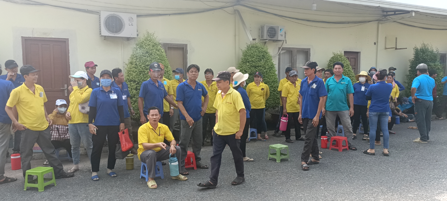 Bình Dương: Công nhân Công ty Hoàng Sinh tiếp tục ngưng việc đòi lương- Ảnh 1.