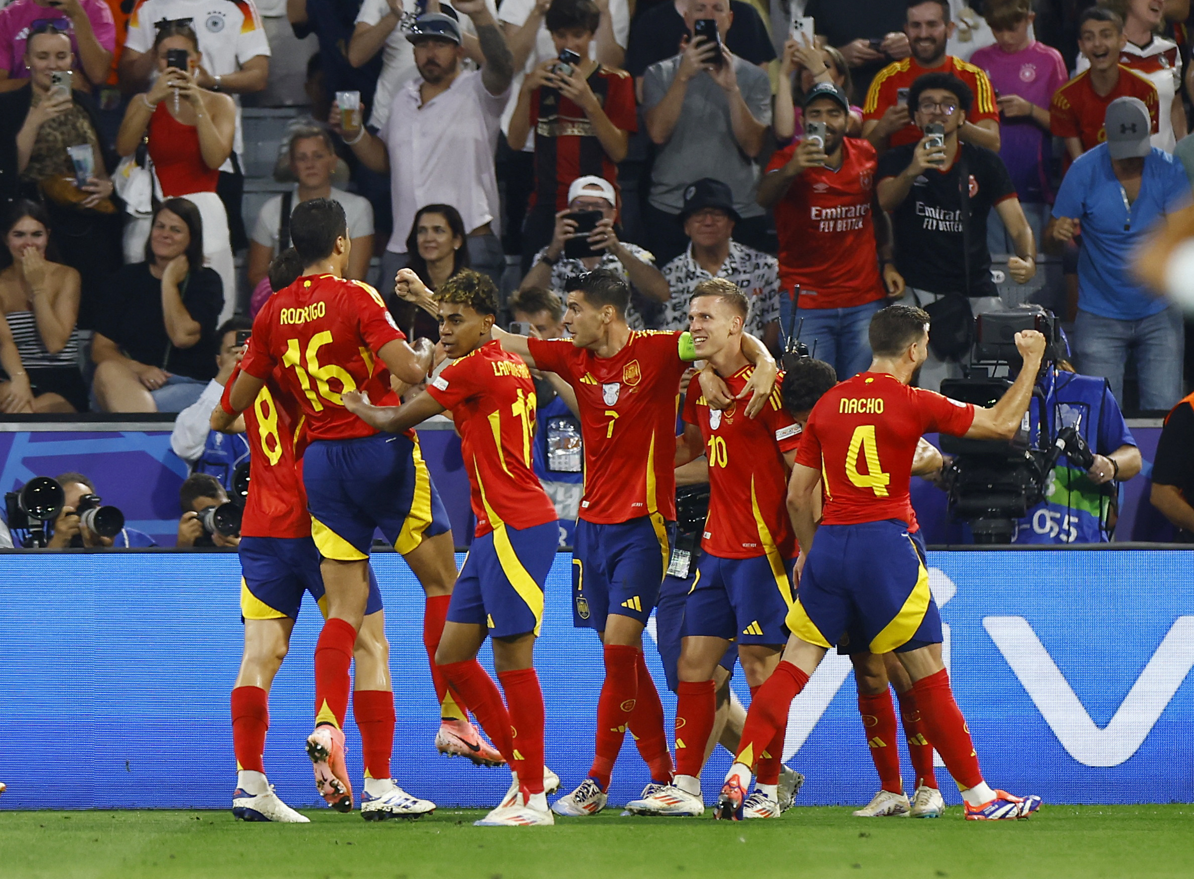 Ngược d&ograve;ng quật ng&atilde; tuyển Ph&aacute;p, T&acirc;y Ban Nha v&agrave;o chung kết Euro 2024- Ảnh 6.
