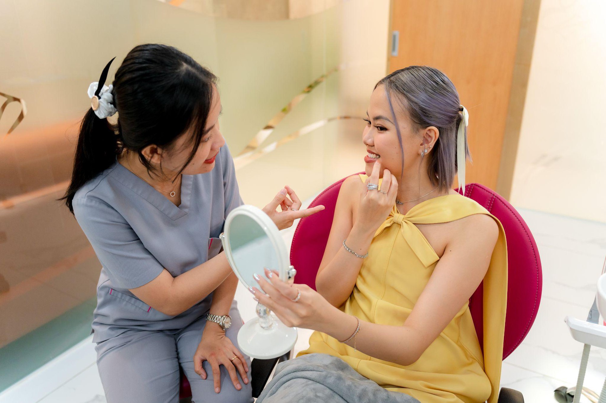 D&aacute;n sứ veneer an to&agrave;n, hiệu quả v&agrave; &ldquo;ch&igrave;a kh&oacute;a&rdquo; cho một nụ cười khỏe đẹp, rạng ngời- Ảnh 1.