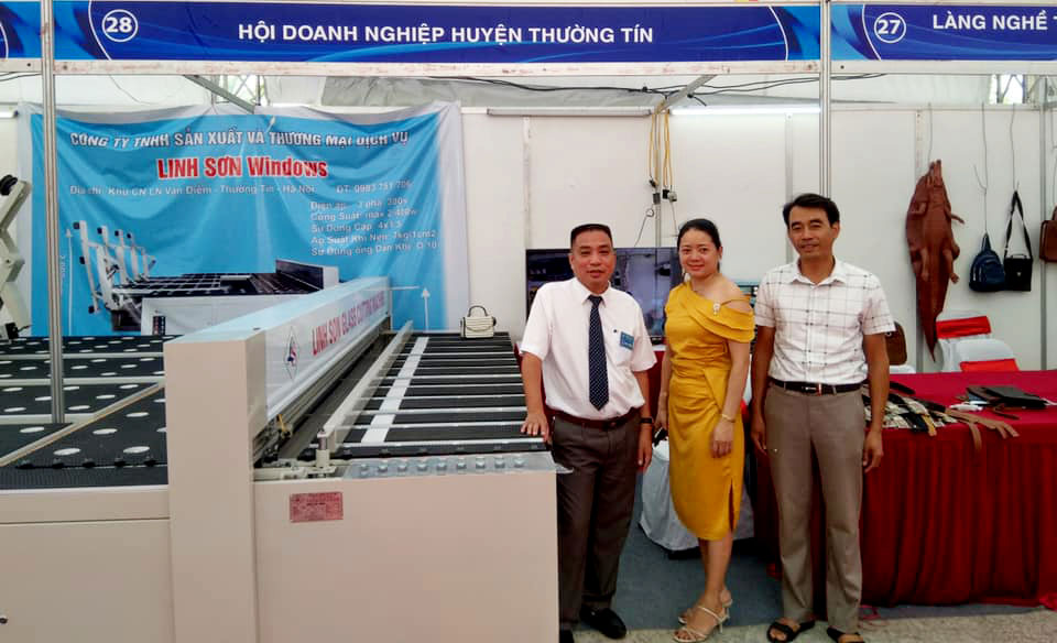 N&Acirc;NG BƯỚC NGƯỜI LAO ĐỘNG: "Nh&agrave; khoa học" ch&acirc;n đất- Ảnh 1.