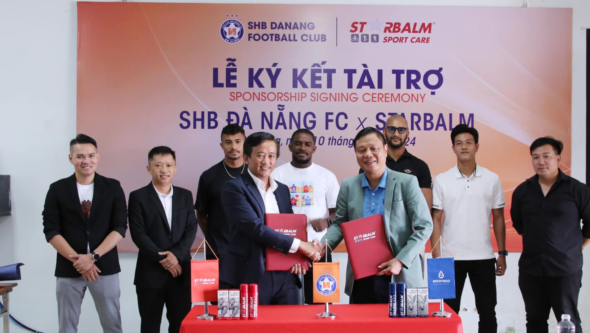 Vừa thăng hạng V-League, CLB SHB Đ&agrave; Nẵng c&oacute; th&ecirc;m nh&agrave; t&agrave;i trợ- Ảnh 3.