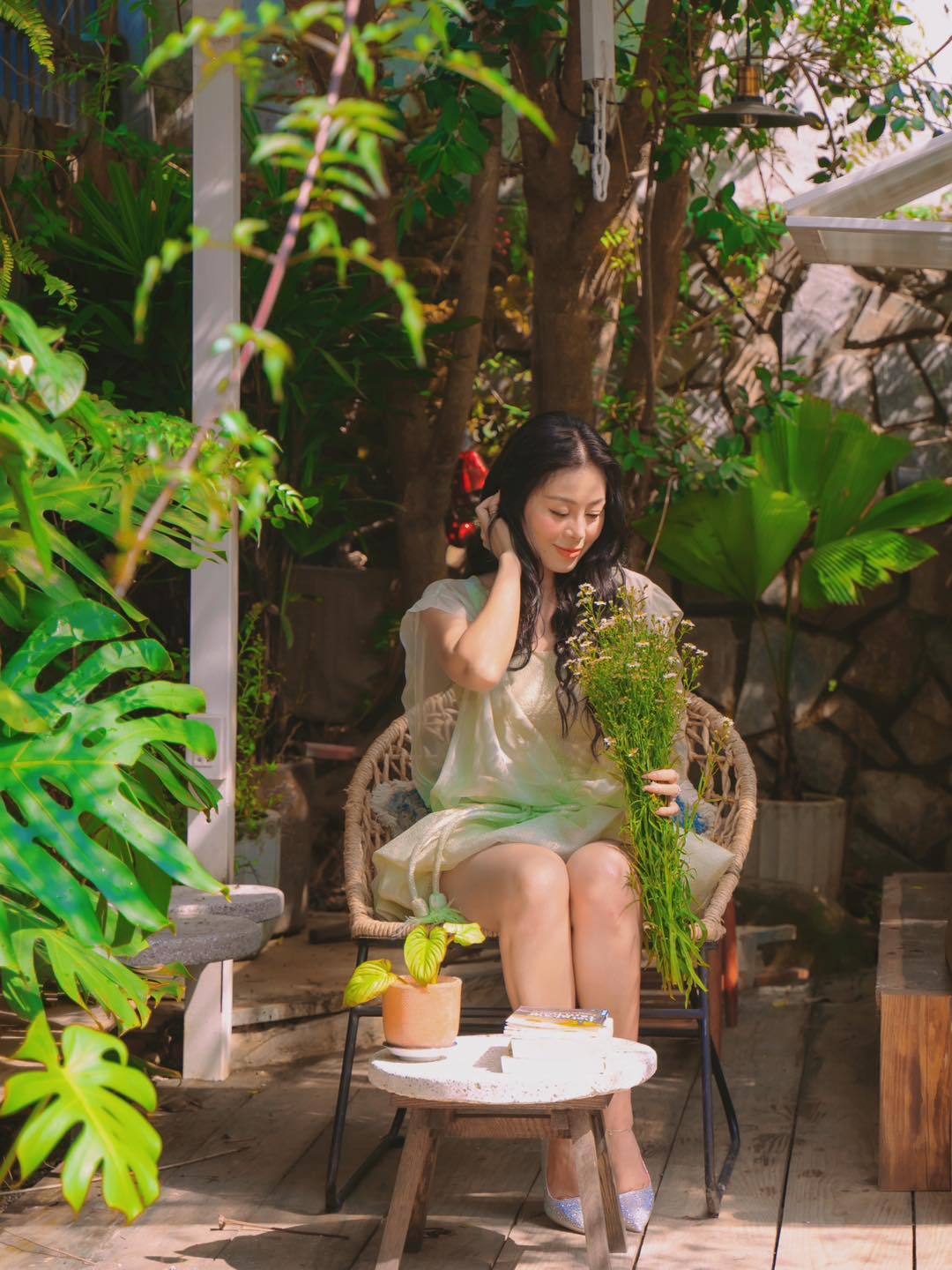 C&aacute;t Phượng g&acirc;y b&agrave;n t&aacute;n sau khi xin lỗi Nam Thư- Ảnh 5.