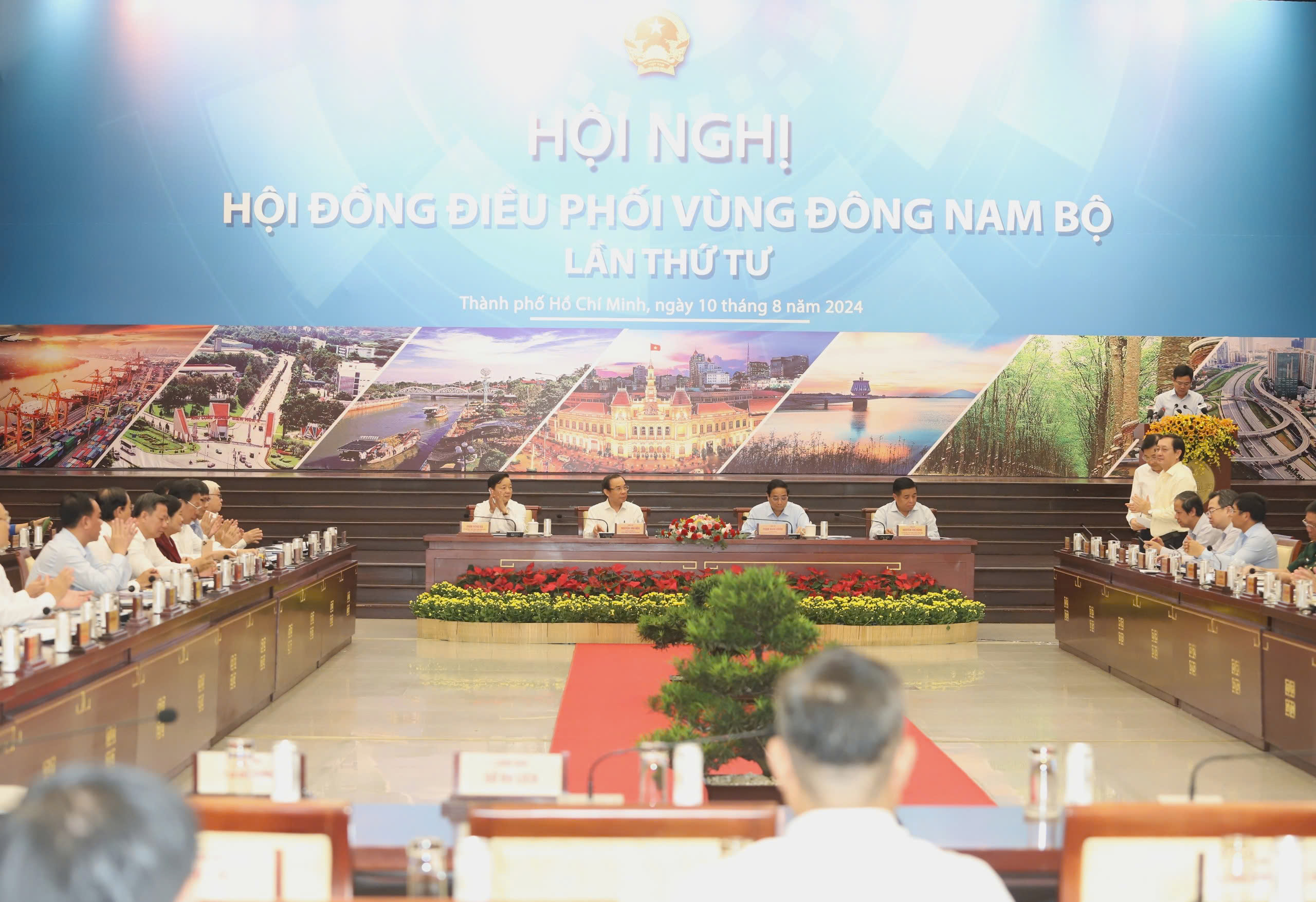 Thủ tướng chủ tr&igrave; hội nghị Hội đồng Điều phối V&ugrave;ng Đ&ocirc;ng Nam Bộ- Ảnh 2.