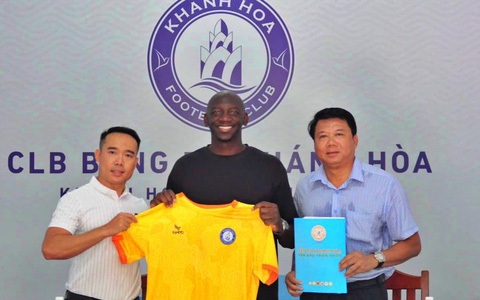 CLB Khánh Hoà nhận án phạt của FIFA, thêm khó trước Giải Hạng nhất 2024-2025