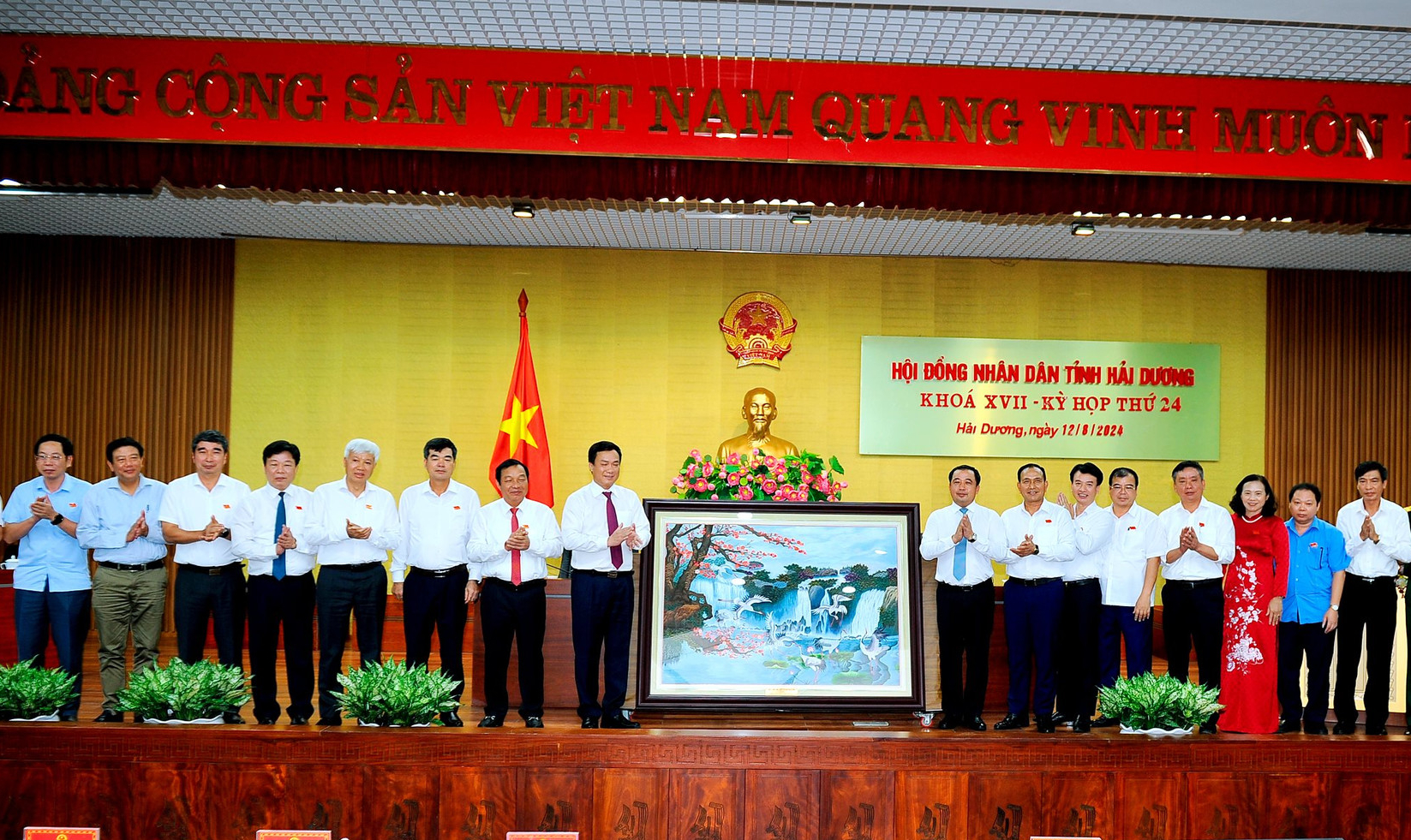 Miễn nhiệm chức Chủ tịch UBND tỉnh Hải Dương đối với &ocirc;ng Triệu Thế H&ugrave;ng- Ảnh 2.